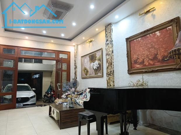 Giá cực rẻ ngõ 73 Nguyên Hồng Đống Đa, đường ôtô tránh, kinh doanh-văn phòng, 61m, 19.9 tỷ - 2