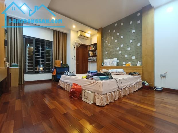 Giá cực rẻ ngõ 73 Nguyên Hồng Đống Đa, đường ôtô tránh, kinh doanh-văn phòng, 61m, 19.9 tỷ - 4
