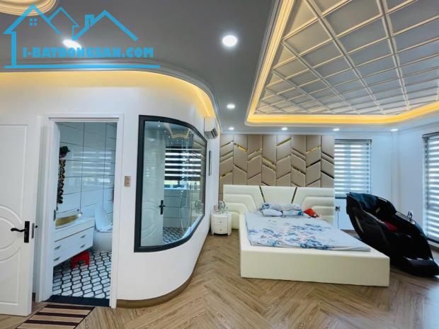 Nhà 4 tầng mặt tiền bờ kè Hoàng Sa, Mỹ Tho Tiền Giang - 1