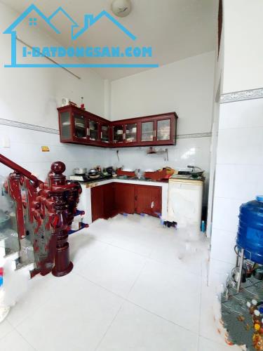 Bán Nhà Trần Thị Bốc,Hóc môn, 174m2,2 tầng BTCT, và 8Phòng Trọ Dòng Tiền 20tr/tháng - 4