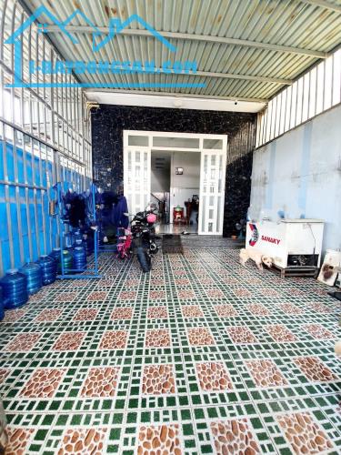 Bán Nhà Trần Thị Bốc,Hóc môn, 174m2,2 tầng BTCT, và 8Phòng Trọ Dòng Tiền 20tr/tháng - 5