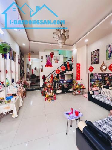Bán Nhà - HXH - Nguyễn Súy - Tân Phú - 105M2 - Ngang 7M - 3 Tầng - Nhỉnh 8 Tỷ