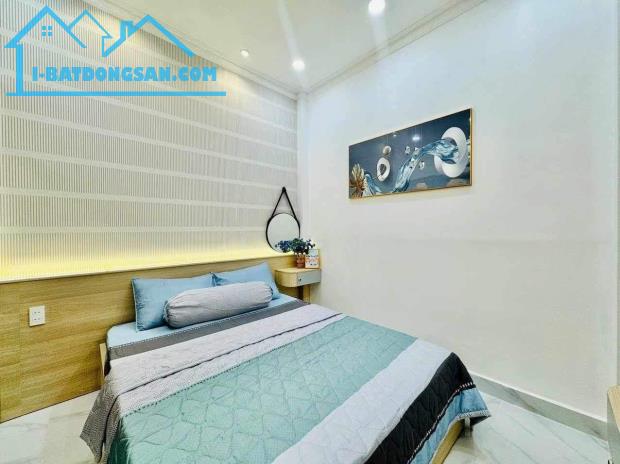 Quận 10 Chủ xoắn bán gấp giảm mạnh 1 Tỷ - Hẻm Ô TÔ quay đầu - 2 Tầng - Chỉ 6.8 Tỷ - 1