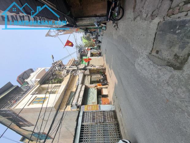 Bán Nhà: Tựu Liệt, cách bx Nước Ngầm 1km , 55m2, Thang Máy, 6 Tầng, vài bước ra phố,: Hơn - 1