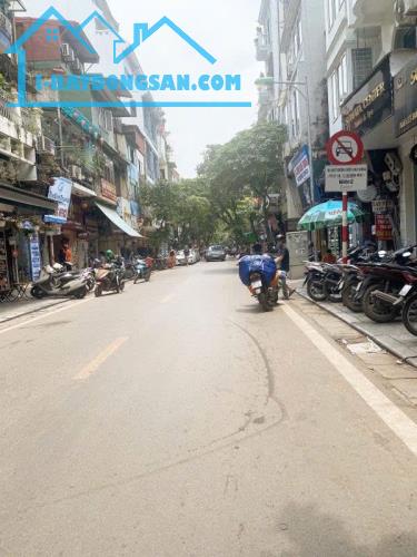 Hiếm 21.5 Tỷ Nhà mặt phố Bát Đàn_ SĐCC_ KInh Doanh Sầm Uất Ngày Đêm.