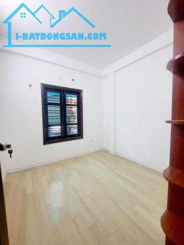 NHÀ ĐẸP TÂY MỖ - 32M - NGÕ THÔNG Ô TÔ TRÁNH - Full nội thất - 3