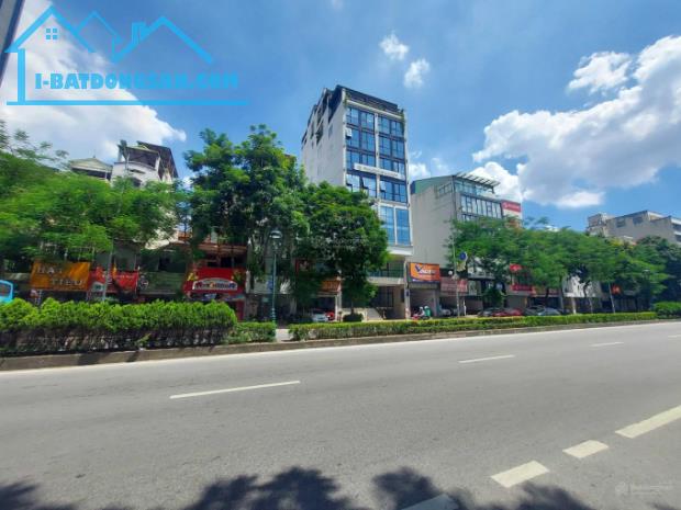 VIP! Mặt Phố Nguyễn Văn Cừ,Vị Trí Đẹp Cho Thuê 500 Triệu/năm, 115M2, 5 Tâng, Gía 30  tỷ.