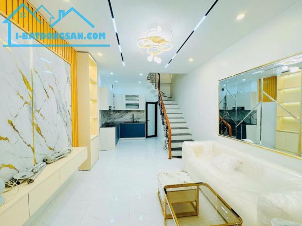 bán nhà ngõ phố đặng tiến đông cách 1 nhà ra phố mặt hồ - 4