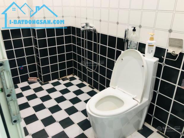 Bán nhà :  Bằng B, Hoàng Liệt, Hoàng Mai,33m², 5 tầng, 4PN: Hơn 5 tỷ - 4