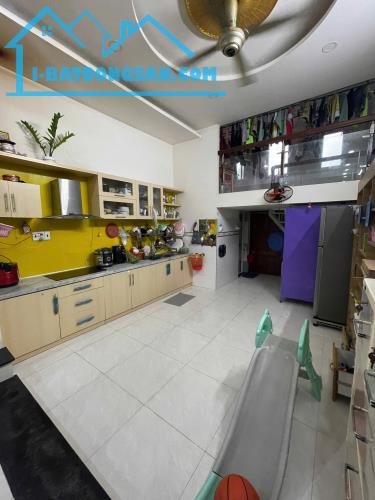 Bán nhà 1T1L cực đẹp, HXH Đình Phong Phú, 70m2, giảm 100tr, chỉ 4,7 tỷ TL - 3