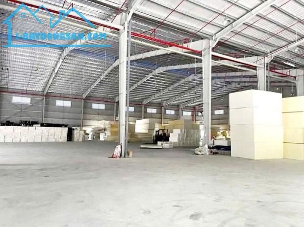 Cho thuê kho xưởng 16.400m² ở Đức Hòa , Long An giá 3.8USD/m²/tháng Lh: 0949 861 287 - 1