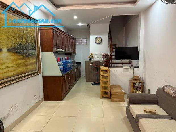 HIẾM ! Cầu Giấy NHÀ ĐẸP Ở NGAY, DÂN XÂY, NGÕ NÔNG, Ở - THUÊ ĐỈNH - 7 TỶ HƠN.