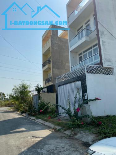 Bán nhanh lô đất hàng hiếm mặt tiền đường Đỗ Xuân Hợp, đối diện The Global City - 3
