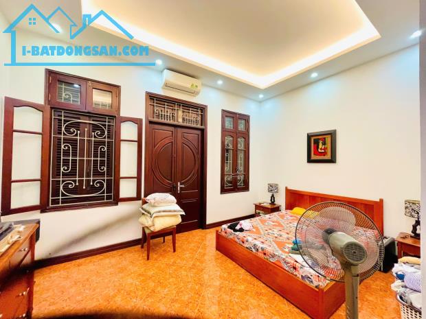 Bán nhà Phố Lê Trọng Tấn, Thanh Xuân. DT: 56m. Giá: 13,8 tỷ. Khu vip Phân lô  Quân Đội - 2