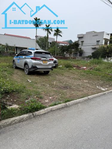 Nhỉnh 4 tỷ có ngay lô đất ô tô 7 chỗ thông ở Kiêu Kỵ. LH: 0379483926 - 2