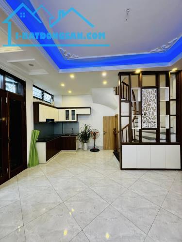 BÁN NHÀ LẠC LONG QUÂN 30M2 5T 3.1M MT GIÁ CHÀO 15 TỶ TÂY HỒ - 3