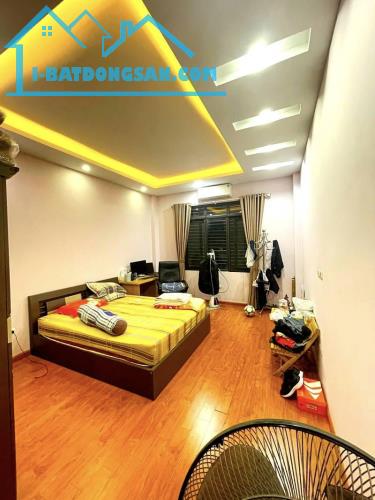 NHÀ ĐẸP Phố Hoàng Văn Thái, Thanh Xuân. DT: 83m, 5 tầng. Giá: 17 tỷ 7 có thương lượng - 2