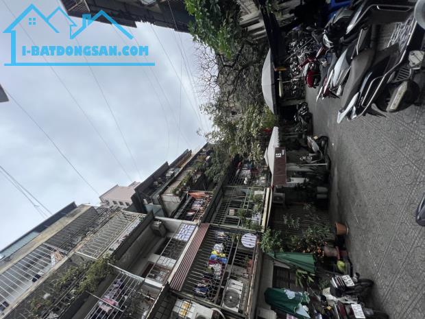 BÁN CĂN HỘ TẬP THỂ THÀNH CÔNG - TẬP THỂ 2 NGỦ, diện tích 55 m2, 2.8 tỷ Liên hệ: 033 801 49 - 1