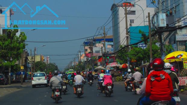 💥💥 BÁN GẤP CHDV 7T HXT 150M2 ,17PN DÒNG TIỀN 120TR/ THÁNG CHỦ GIẢM SÂU