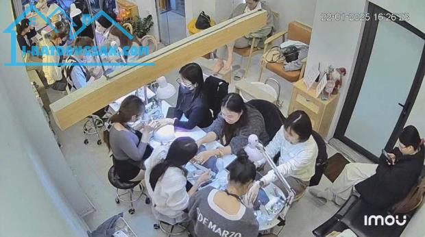 Mình sang nhượng toàn bộ cửa hàng làm Nail tại 28a Bùi thị Xuân - 1