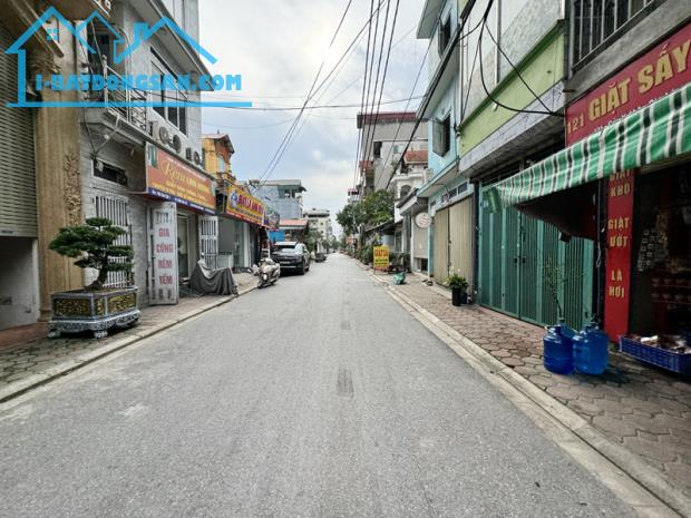 Hoa hậu Cửu Việt 1, Trâu Quỳ, Gia Lâm - 100m2 mặt phố, nhà cấp 4, đang cho thuê 10tr/tháng - 2