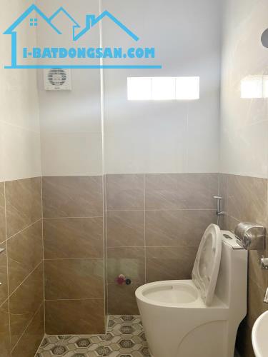 Nhà mới 4 tầng hẻm thẳng đường Bùi Minh Trực P5Q8. 4.8 tỷ - 4