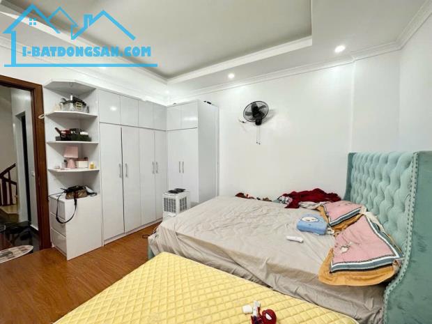Siêu Phẩm Kim Gian – ngõ thông -ô tô - Diện tích 45m x 5 tầng ,mặt tiền 4m Giá 6 Tỷ