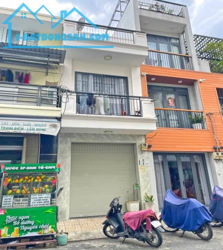 Cho thuê nhà đẹp 1 lầu ST mặt tiền Đường Số, Tân Quy, Quận 7