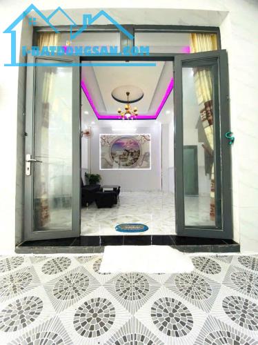 Nhà đẹp, rộng rãi Đào Tông Nguyên - DT: 6m x 6m - Giá: 2 Tỷ 290 triệu - 1