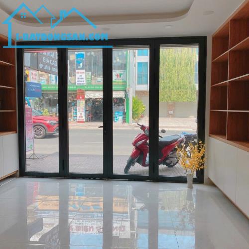 Chủ nhiệt bán gấp mặt tiền kinh doanh Nguyễn Kiệm – Phú Nhuận – 4.5x15.6m- Giá 12.4Tỷ - 4