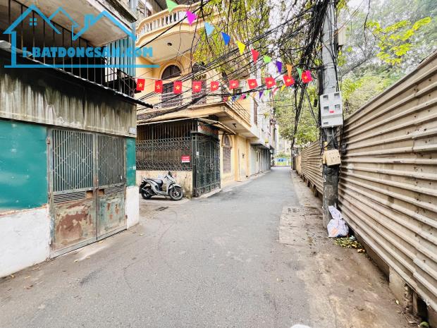 Bán Nhà Khuất Duy Tiến 65m 3T 17 tỷ Ngõ Ô Tô Phân Lô