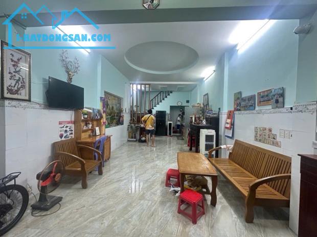 Nhà 40 m2, hẽm xe hơi vi vu 3,6 tỷ