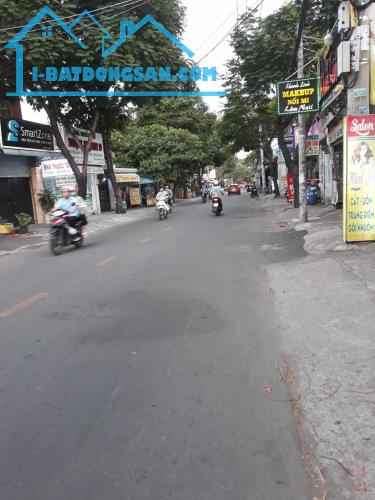 Bán đất mặt tiền đường, diện tích hơn 80m2, Phường Linh Xuân, Thủ Đức. Chỉ nhỉnh 3 tỷ
