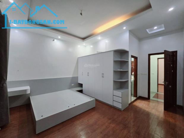 Bán gấp. 50m2 ,4 tầng - Trần Cung. đầy đủ nội thất sang trọng , trước nhà ngõ rộng. nhỉnh - 1