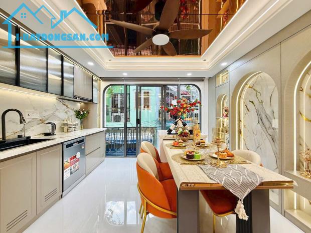 Bán nhà hẻm 15 Đường số 59 P.14, 1 trệt lửng 2 lầu ST. Giá 6,69 tỷ - 2