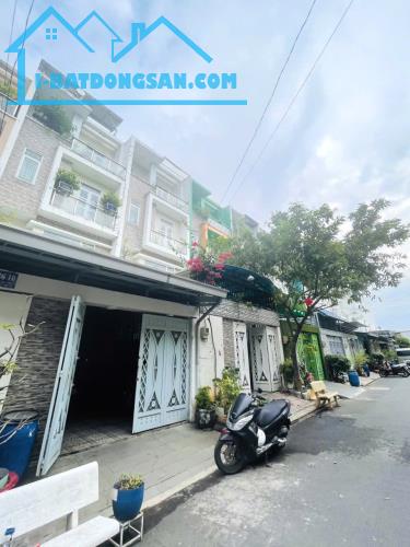 Mặt Tiền 10M, Khu Phân Lô, Tam Bình Thủ Đức, DT 80m2 ( 5.2 x !6 ) 4 Tầng, chỉ 7ty. - 1