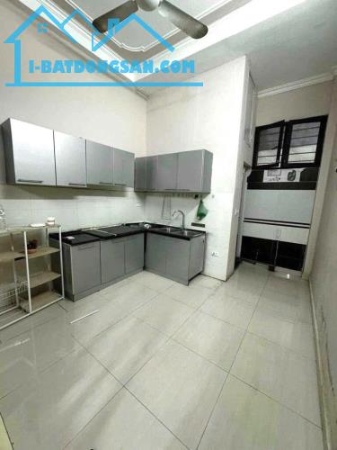 Trung tâm Ba Đình 35m2 x 5 tầng - Gần phố - Ngõ thông thoáng. - 1