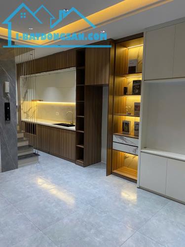 Bán nhà Vạn Phúc, gần Galaxy Ngân Hà Vạn Phúc, 33m 5T thang máy, nhà đẹp ở ngay, chỉ 7,8tỷ - 1