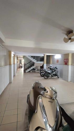 Bán khách sạn 5 tầng có 28 phòng dòng tiền 800tr/năm, Bà Điểm Hóc Môn giá rẻ, chỉ 13.8 tỷ - 1
