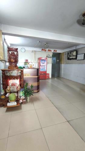 Bán khách sạn 5 tầng có 28 phòng dòng tiền 800tr/năm, Bà Điểm Hóc Môn giá rẻ, chỉ 13.8 tỷ - 5