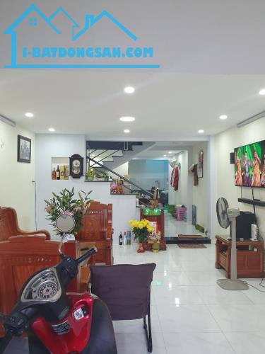 Bán nhà 83m2, 4PN, 2WC, 4.4 tỷ, Bình Trị Đông B, Bình Tân - 1