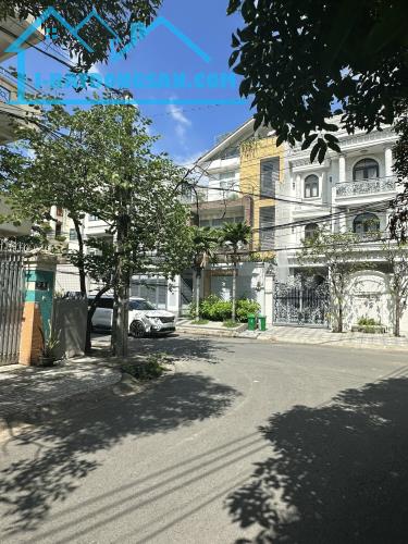 Bán Nhà siêu đẹp ở ngay! Hẻm 2 ô tô né Nơ Trang Long gần đại học Văn Lang (5x19m) 5 tầng