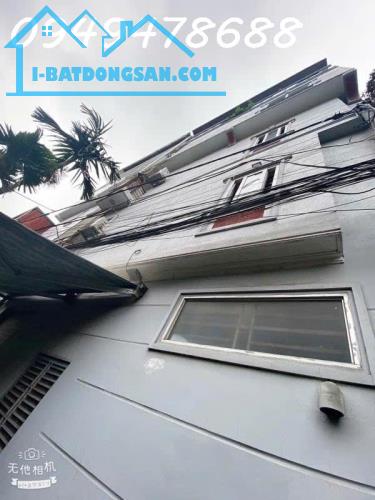 NHÀ 5 TẦNG -  PHẠM VĂN ĐỒNG - 31M2 -  SÁT ĐƯỜNG HOÀNG QUỐC VIỆT KÉO DÀI - - 3