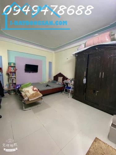 NHÀ 5 TẦNG -  PHẠM VĂN ĐỒNG - 31M2 -  SÁT ĐƯỜNG HOÀNG QUỐC VIỆT KÉO DÀI -