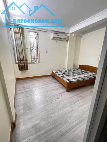 Bán nhà: Tựu Liệt, 40m2 , 3 Tầng, vị trí đẹp, ngõ nông, cách BX Nước Ngầm 1km. Nhỉnh 4 tỷ - 1