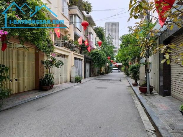 Bán nhà Tây Mỗ Từ Liêm 40 m2 4 tầng MT 5m giá 6.0 tỷ