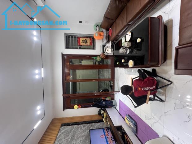 Chủ cần bán 🏠 Tân Thuỵ , Long Biên. DT sổ 32 thực 54,8 , rao 6,9x tỉ