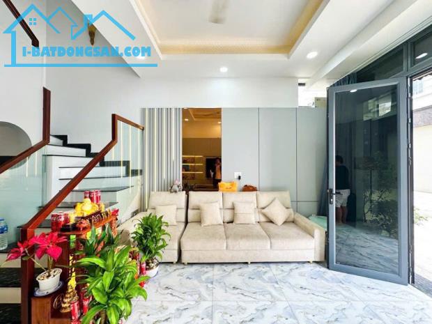 BÁN NHÀ ĐẸP 4 TẦNG HXH 6M KDC THE SUN 83 ĐÀO TÔNG NGUYÊN, NHÀ BÈ CÁCH QUẬN 7 CHỈ 5 PHÚT - 1