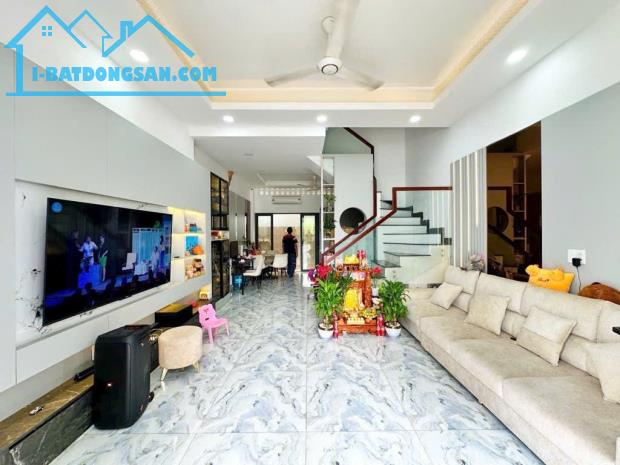 BÁN NHÀ ĐẸP 4 TẦNG HXH 6M KDC THE SUN 83 ĐÀO TÔNG NGUYÊN, NHÀ BÈ CÁCH QUẬN 7 CHỈ 5 PHÚT - 2