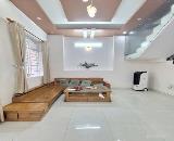 Chính Chủ bán nhà 1 trệt 1 lầu DT sàn 120 m2 kế bên cổng khu công nghiệp Dapark Tp.Dĩ An